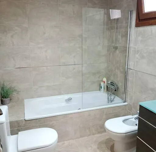 Precioso En Celorio, Llanes, Javier Bardon Treceno Alquila *