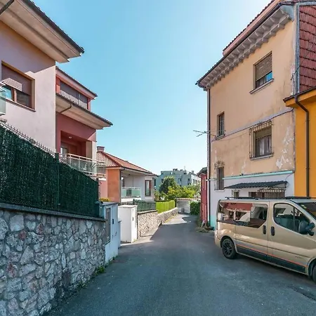 Precioso En Celorio, Llanes, Javier Bardon Treceno Alquila Селорио